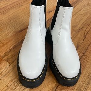 Dr martens 2976 white leather platform boot GUC